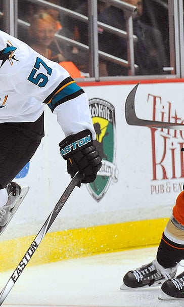 Sharks end skid in fight-filled 4-1 win over Ducks